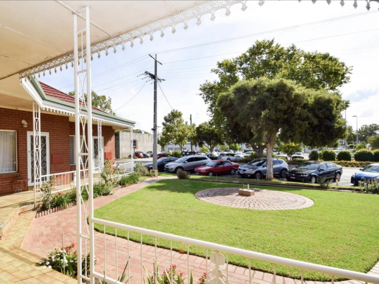 Billabong Wangaratta Motel Exterior photo